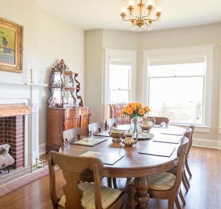 Clifton House - Panorama - Queen Suite, Sleeps 4, River Views Натчез Экстерьер фото