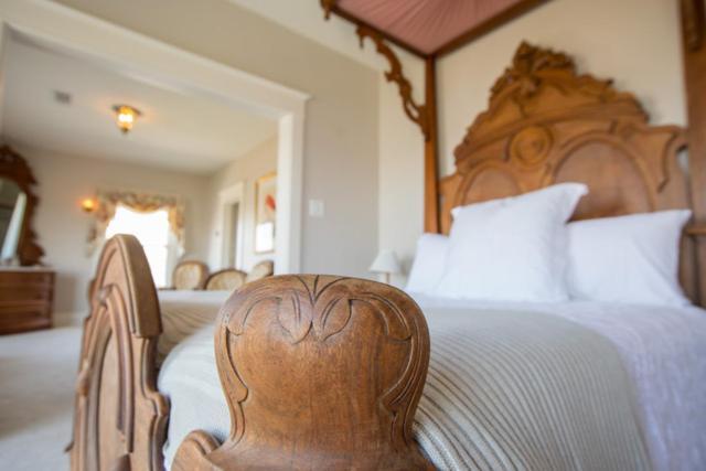 Clifton House - Panorama - Queen Suite, Sleeps 4, River Views Натчез Экстерьер фото